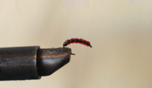 Glass Bead Blood Worm Fly (With threadless version)