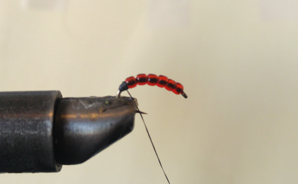 Glass Bead Blood Worm Fly (With threadless version)